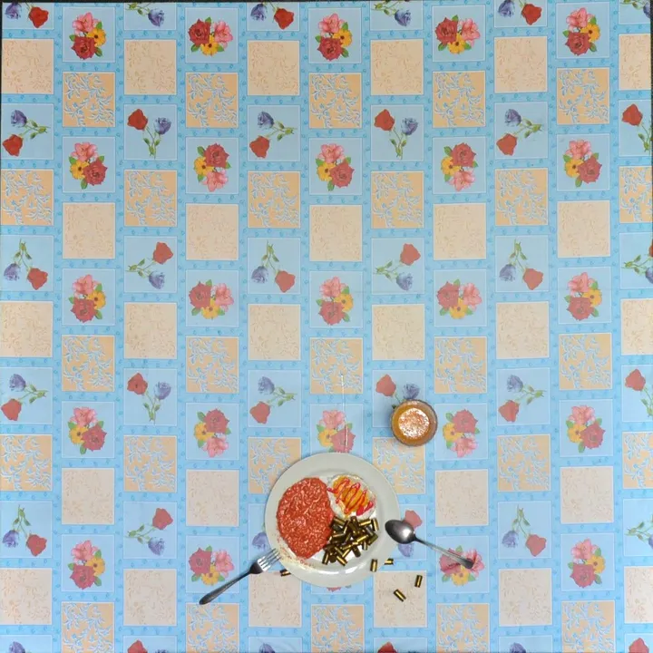 Staplefood, œuvre de Aldrich Maligsa