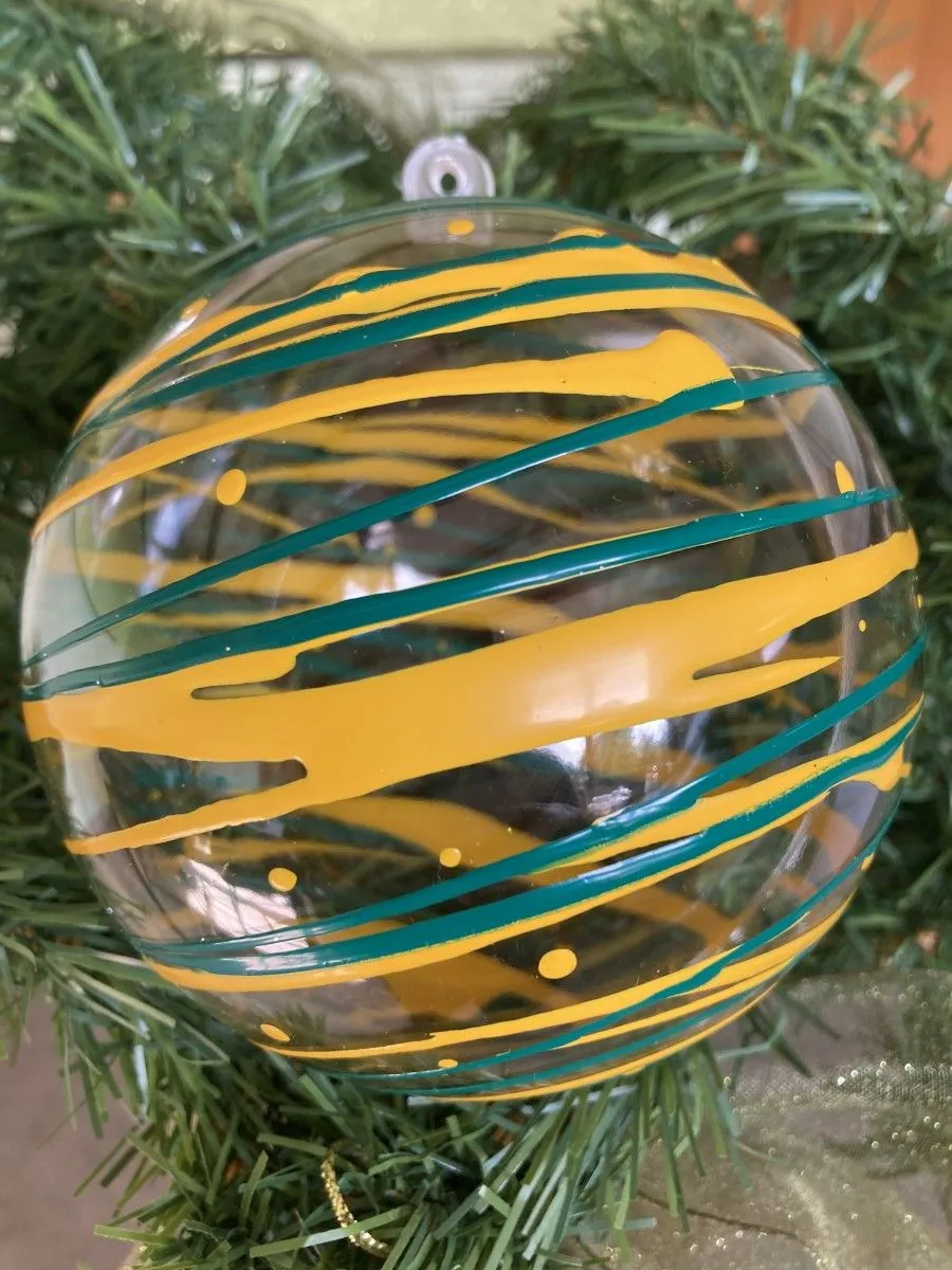 Boule pour fêtes, artwork by Rita Vandenherrewegen