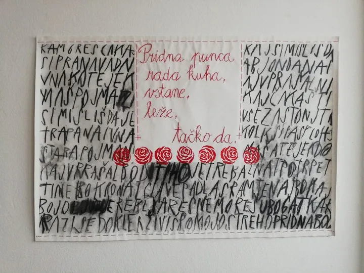 * Come closer 1 *, œuvre de Mojca Senegacnik