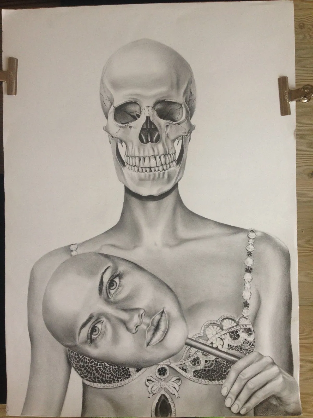 Drawing, œuvre de Yana Senkardesler
