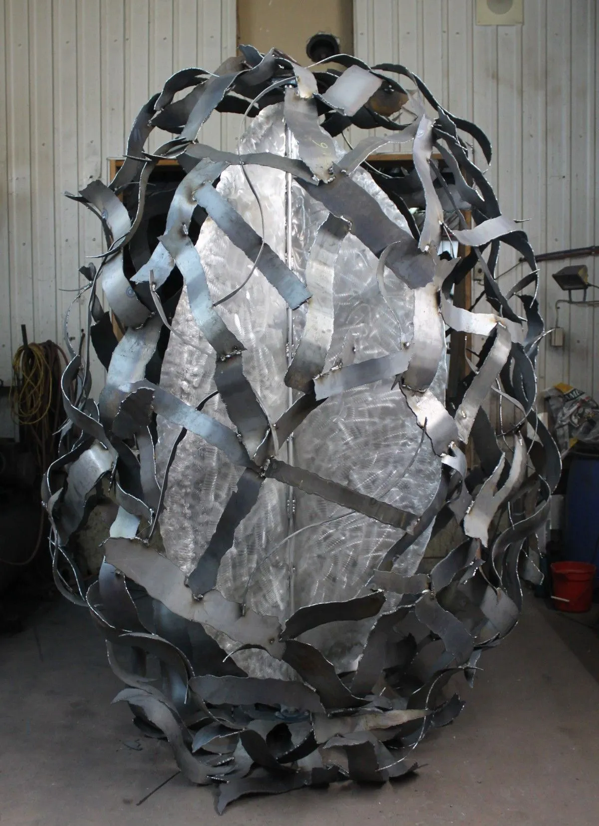 Tors., artwork by Jean-Marc Tétro