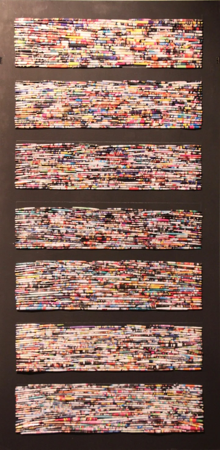 Bibliothèque de papyrus, œuvre de Julie Brochu