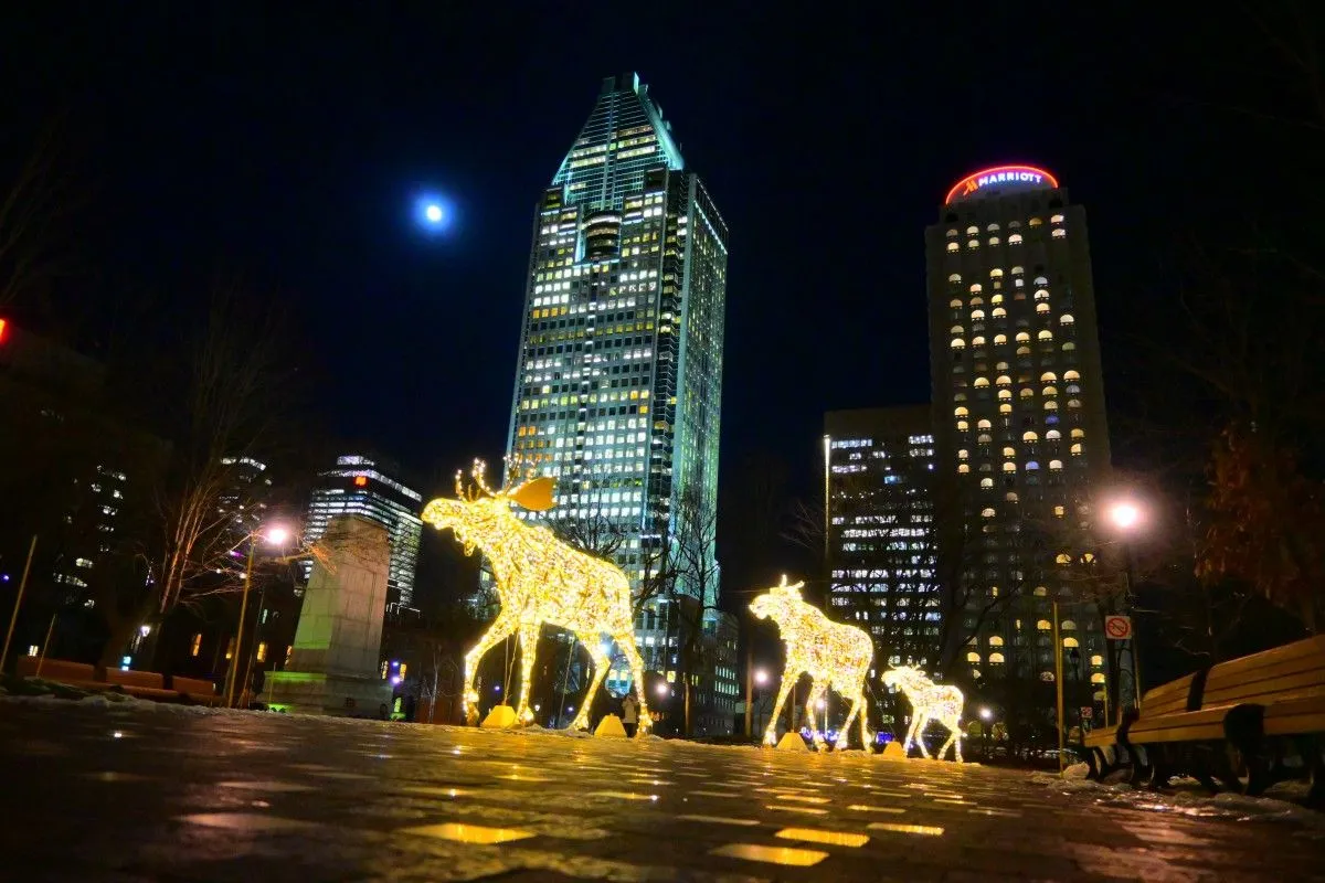 la magie de Noël mtl, œuvre de artslimite photo