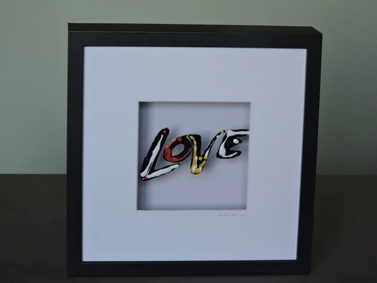 Love, œuvre de Rita Vandenherrewegen