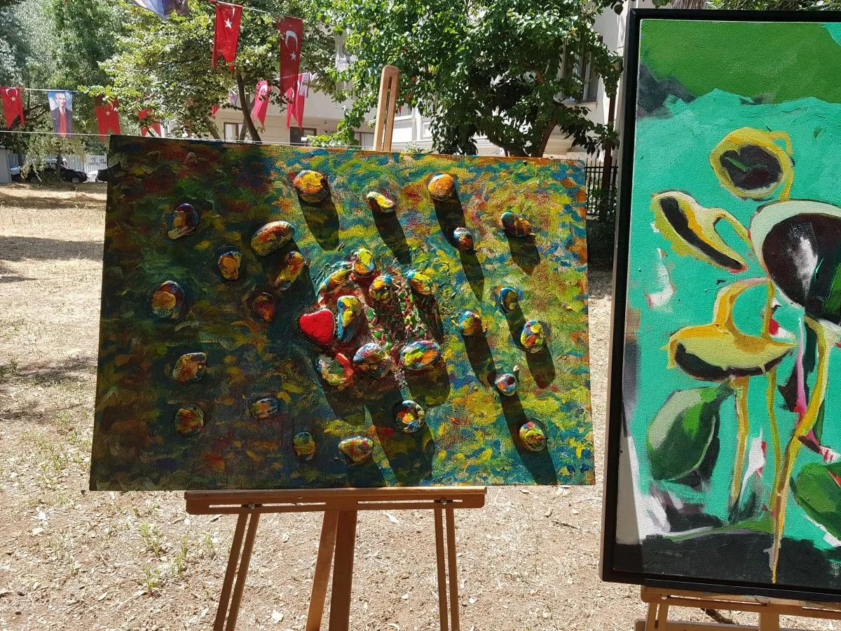 The favour without body, œuvre de Ozer Koc