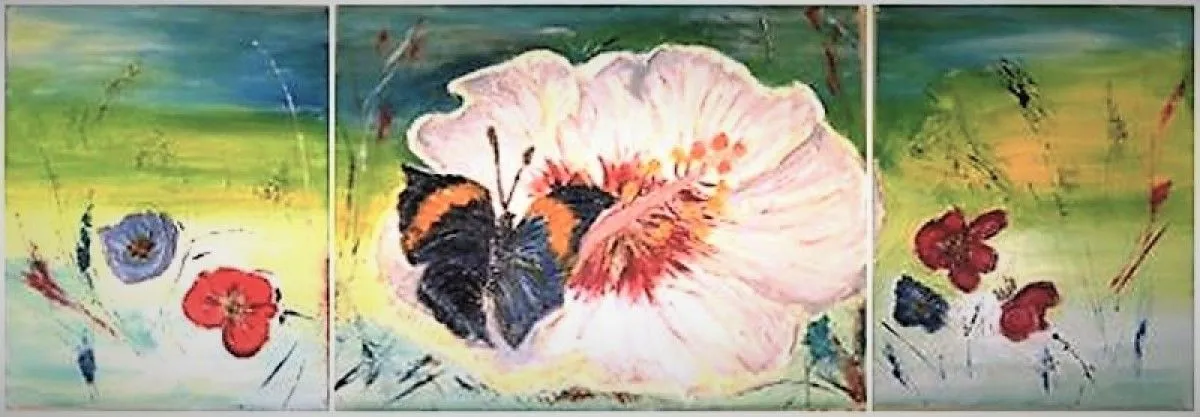 Buterftly on a large flower, œuvre de Urse Mihai Eugen