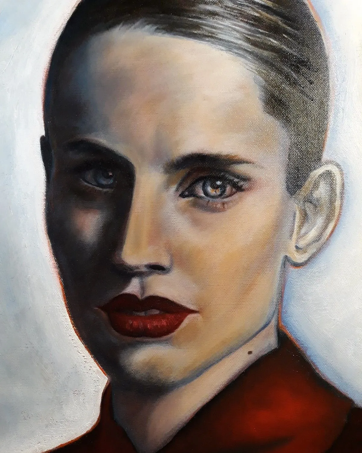 Anna Calvi, ombre et lumière, œuvre de Nikita Victoriya