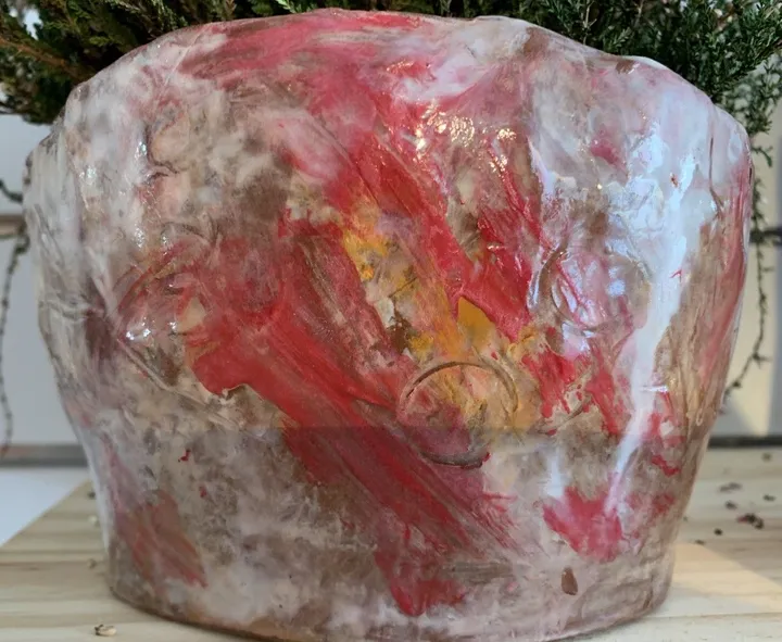 Pot multicolore, artwork by Anne Cellier
