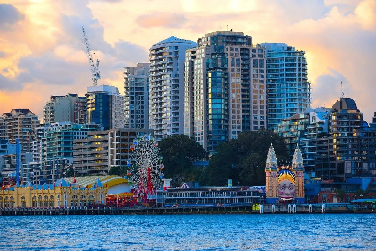 Luna Park, œuvre de Greg Sandoval