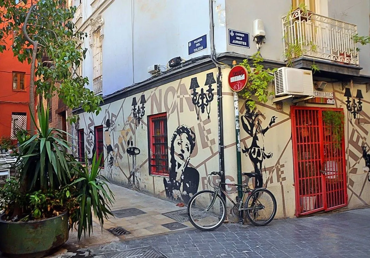 Edith piaf Street Art, artwork by Marielle DeLuna
