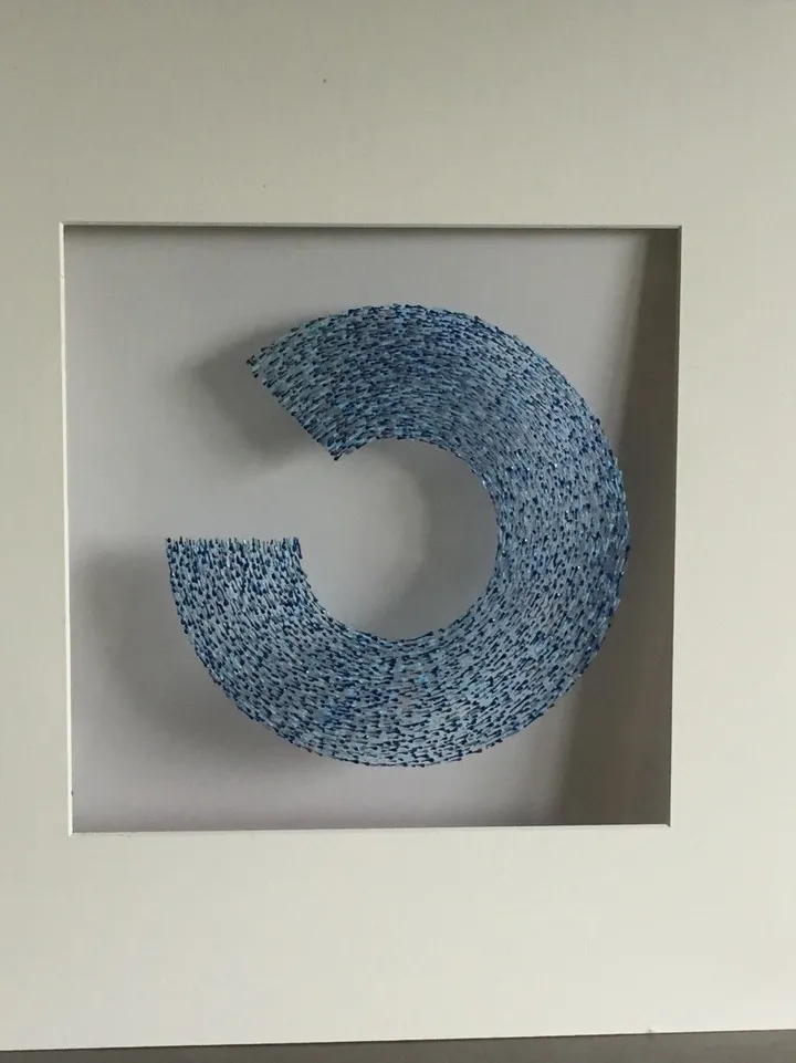 « Poursuis ta route «, artwork by Rita Vandenherrewegen